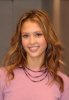 Jessica Alba bojuje se svou matkou kvůli brýlím - 18. červenec 2005